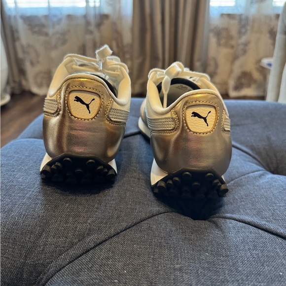 PUMA Easy Rider Women's White and Gold Sneakers - Picture 3 of 6